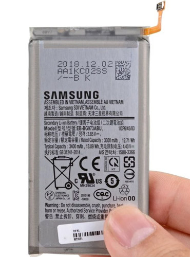 wymieniać baterię w Samsungu S10